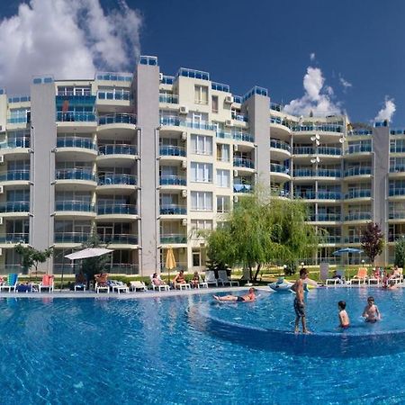 Oazis Sea View Apartment Равда Екстериор снимка