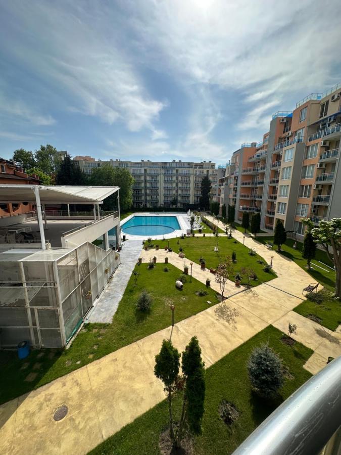 Oazis Sea View Apartment Равда Екстериор снимка
