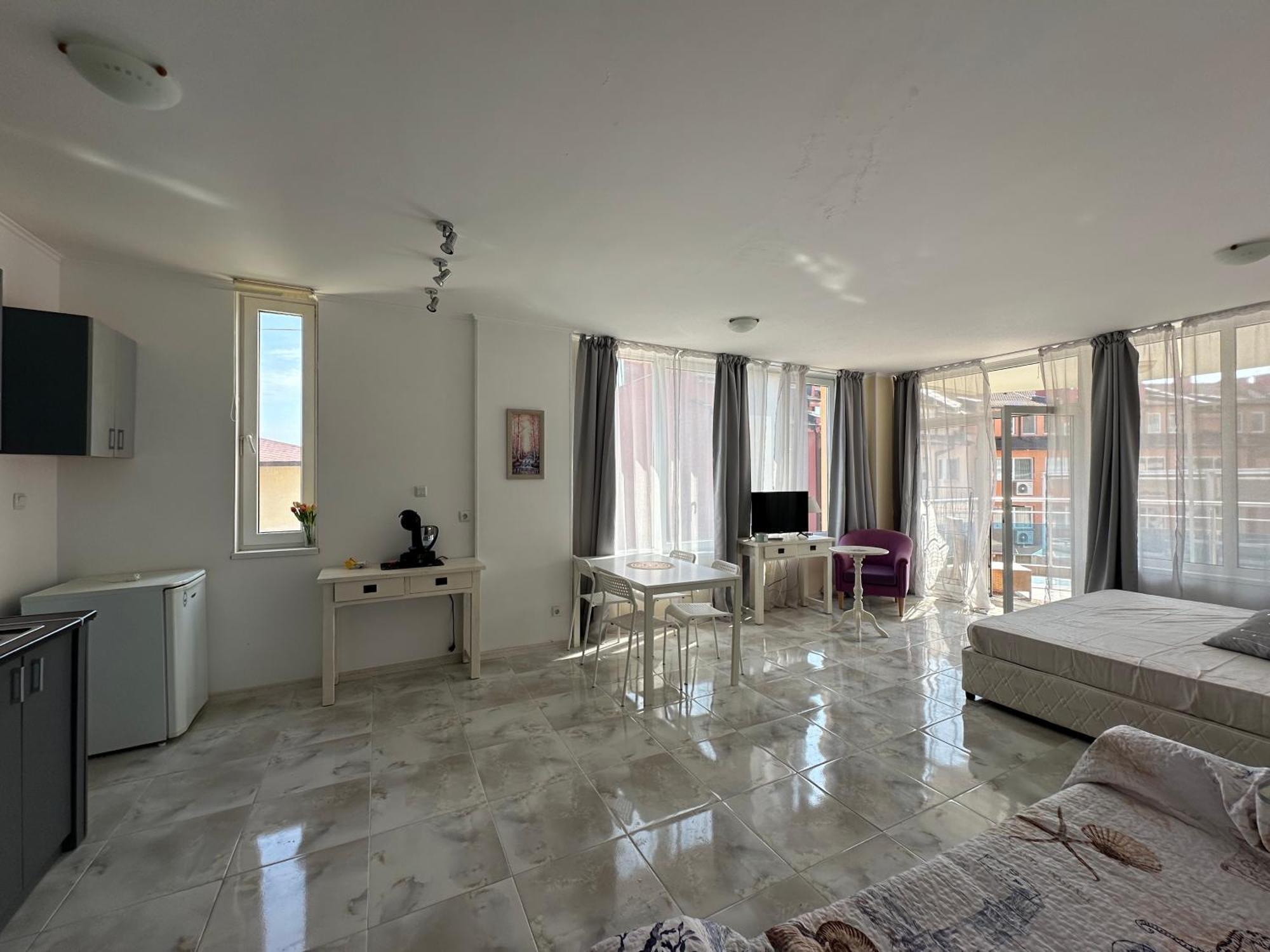 Oazis Sea View Apartment Равда Екстериор снимка